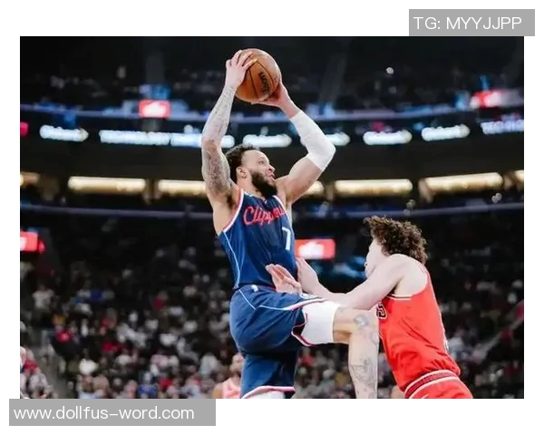 快船战胜尼克斯，莱昂纳德继续发挥稳定